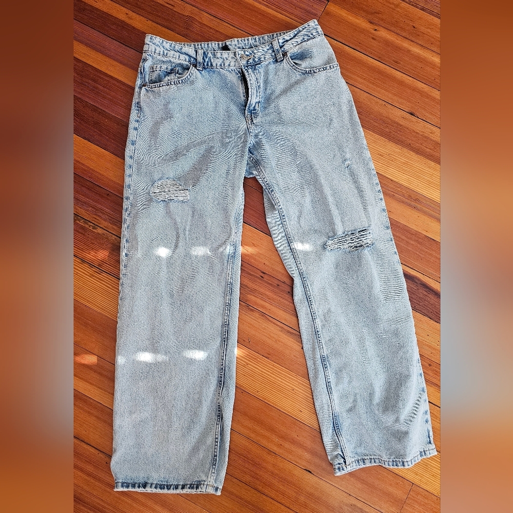 H&M Divided Baggy 90s Distressed Wide Leg Jeans Light Wash Size 10